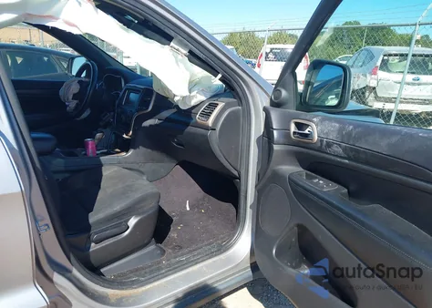 2017 Jeep Grand Cherokee Laredo 4X2 z USA, uszkodzony, nr VIN 1C4RJEAGXHC671814